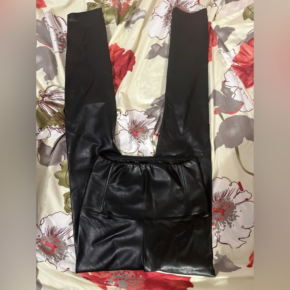 Wilfred Free leather pants